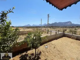 Doğa Manzaralı Kapalı Otoparklı Köşe Parsel 3+1 Villa — fotoğraf 9