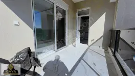 Katta tek lüks site ve caddeye yakın geniş 3+1 — fotoğraf 17