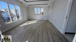 Katta tek lüks site ve caddeye yakın geniş 3+1 — fotoğraf 21