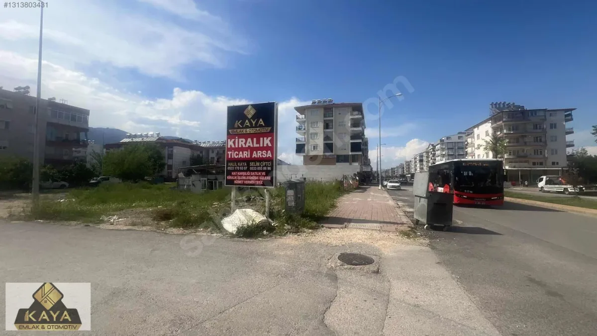 Atatürk caddesi üzeri köşe parsel kiralık arsa — fotoğraf 1
