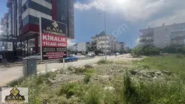 Atatürk caddesi üzeri köşe parsel kiralık arsa — fotoğraf 2