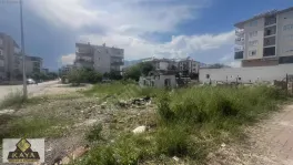 Atatürk caddesi üzeri köşe parsel kiralık arsa — fotoğraf 3