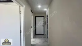 Hastane üniversite ve caddeye yakın Havuzlu Sığınaklı Katta 2+1 — fotoğraf 17