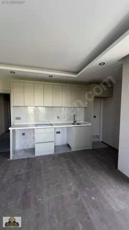 Döşemealtı Tam merkezde Cadde Üstü şık Geniş 1+1 — fotoğraf 17