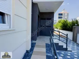 Sgk binası yanında 1+1 y.giriş 45 m2 kaliteli daire — fotoğraf 2