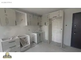 Bahçeyaka mh caddeye yakın havuzlu site içi geniş 1+1 — fotoğraf 3
