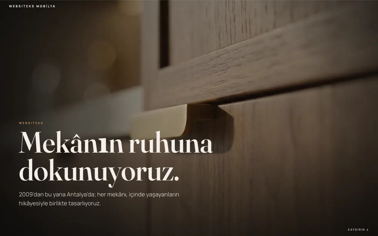 KATMAN şablonu - Kaydırmayla ilerleyen sinematik sahne dizisi ve gezilebilir 3B mekân.